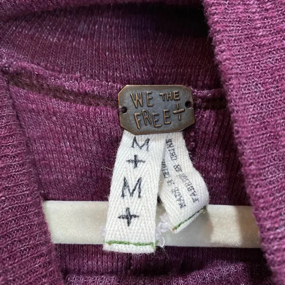 FREE PEOPLE Juicy Split Back Turtleneck Thermal Sweater Plum Medium Autumn Fall - Picture 4 of 8